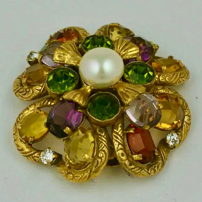 Broche de Coco Chanel Trébol con Perla de 1957