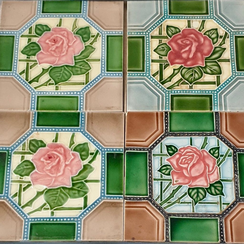 4 azulejos de diseño floral antiguos Majolica