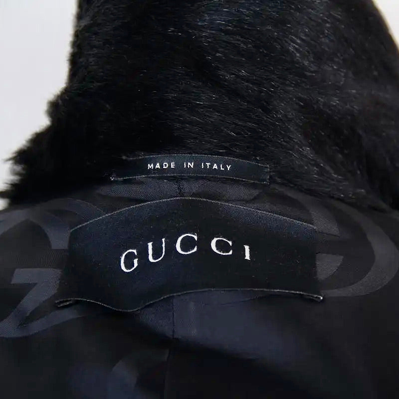 Abrigo de Piel Gucci  | Pieza Italiana Años 2000