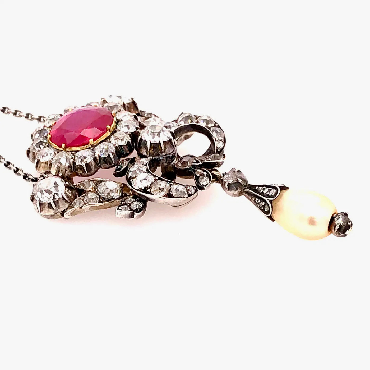 Colgante de Rubí, Diamante y Perla | Estilo Victoriano | 1880
