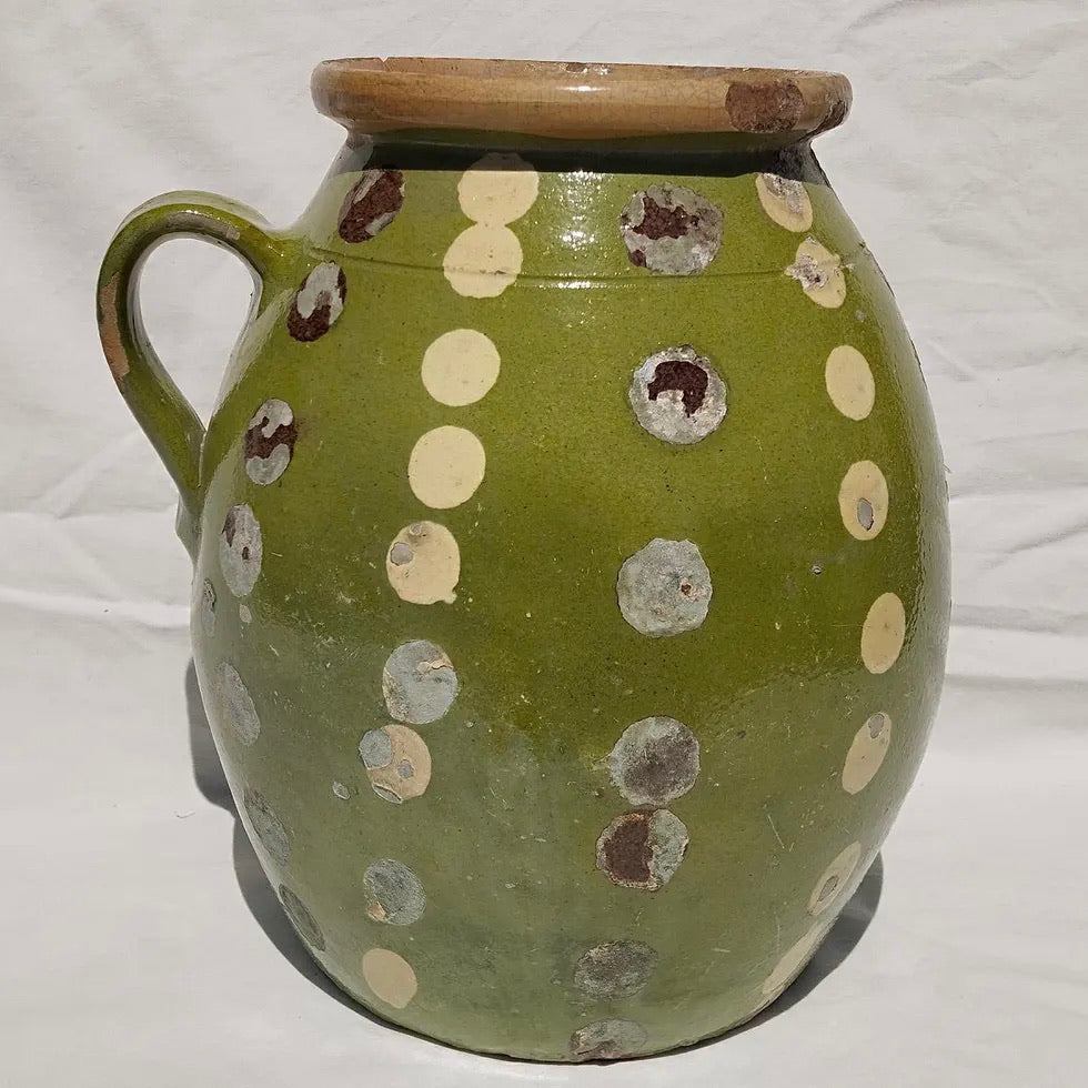 Jarra de Leche Húngara Esmaltada en Verde, 1910