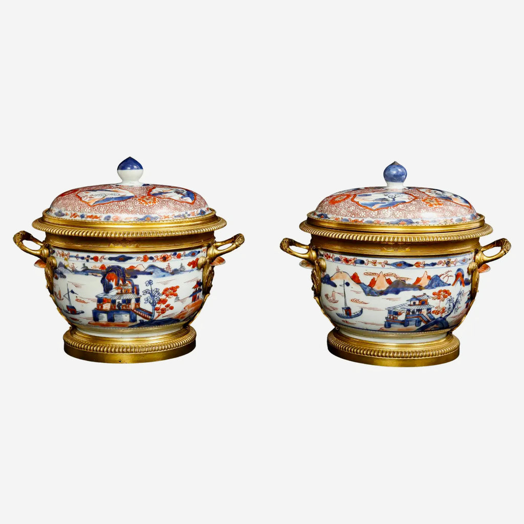 Porcelana Imari China y Cachepots en Ormolu Francés