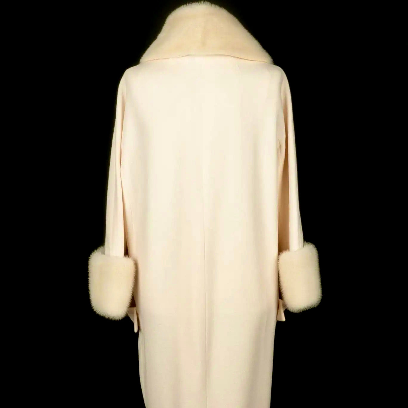 Christian Dior | Abrigo de Visón y Lana Color Hueso