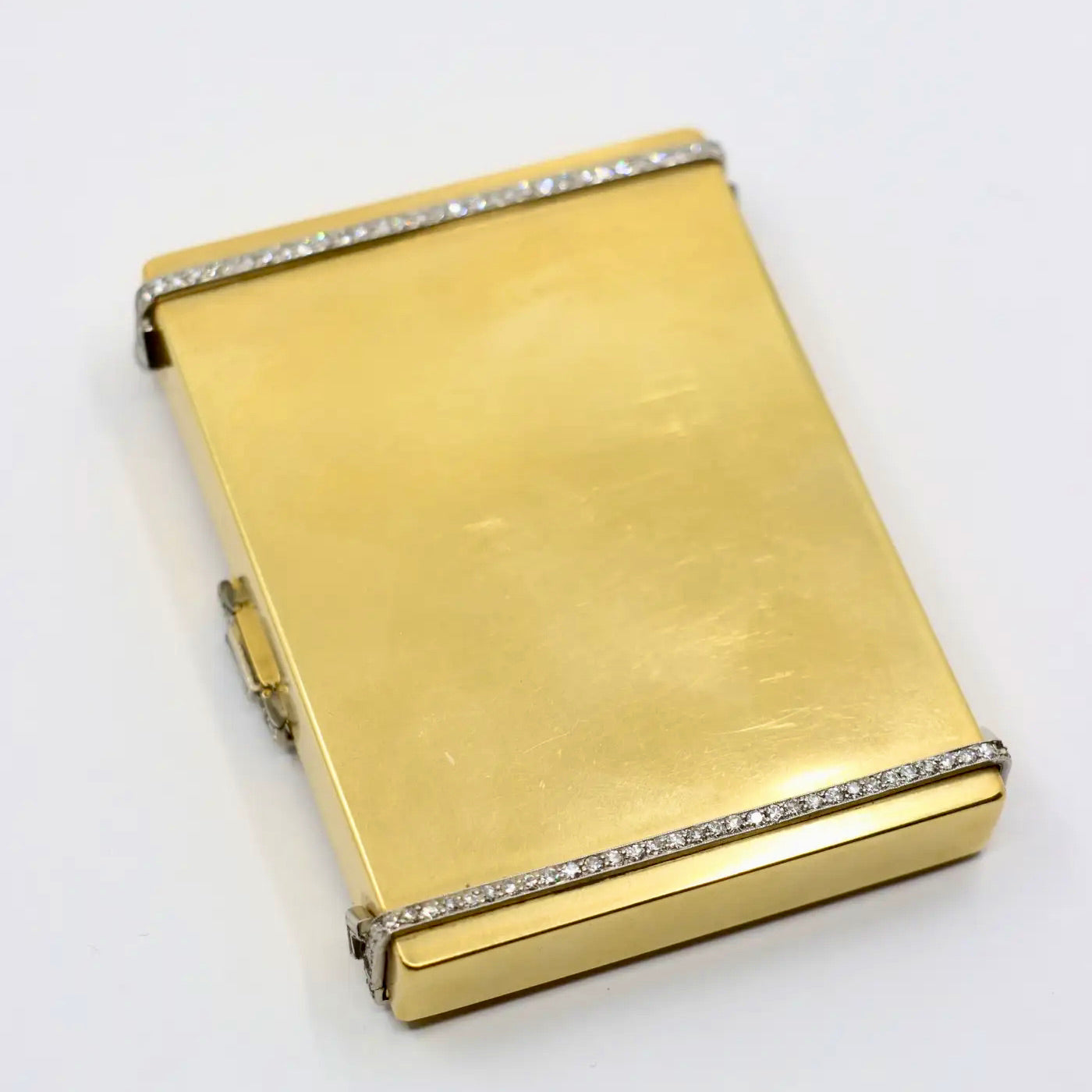 Estuche de Maquillaje Cartier de Oro con Diamantes de 1930