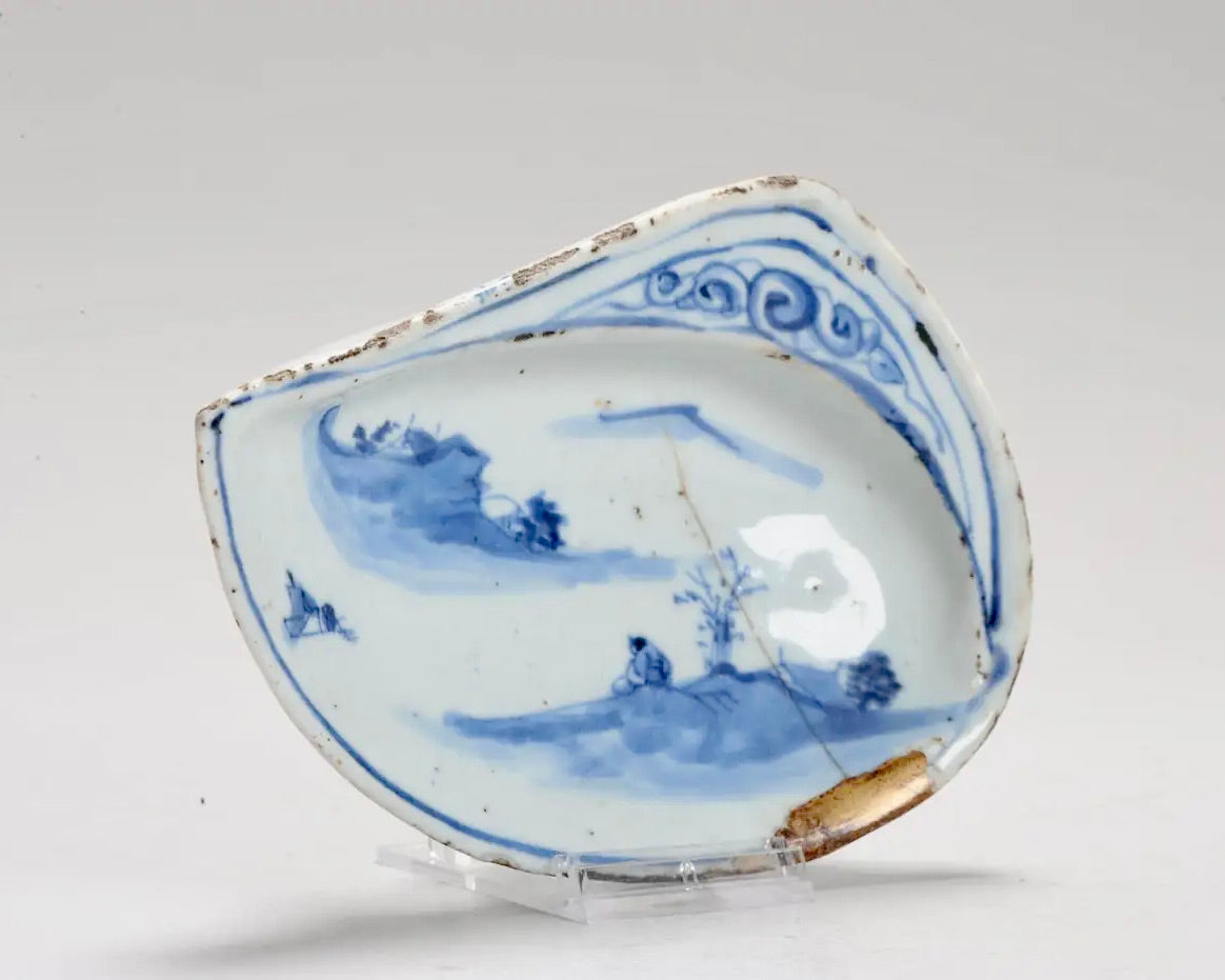 Plato Chino Kosometsuke de Porcelana Azul Bajo Vidriado | Literato en Paisaje | Periodo Ming, Siglo XVII