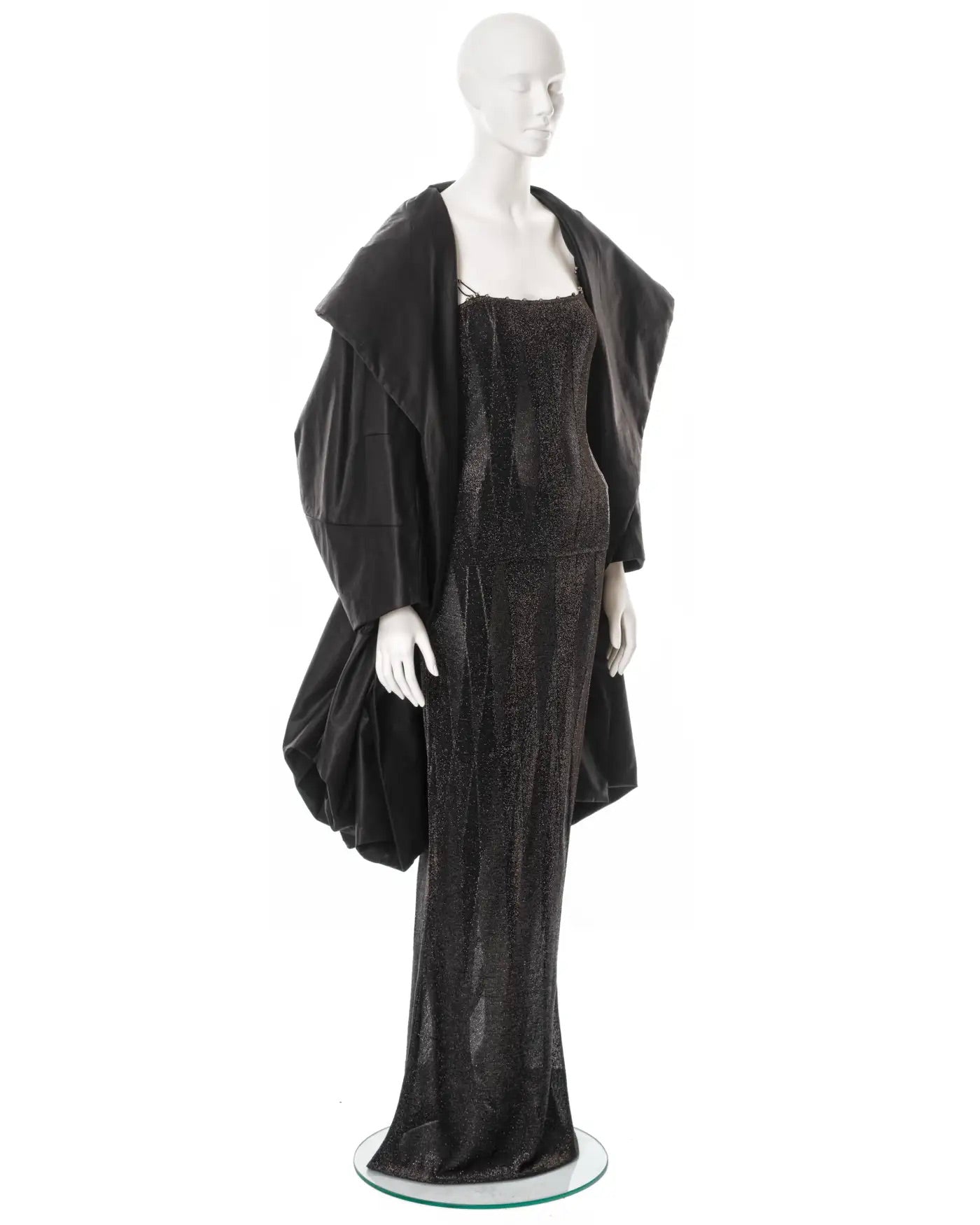 Vestido y Abrigo Christian Dior by John Galliano | Francia, 1999