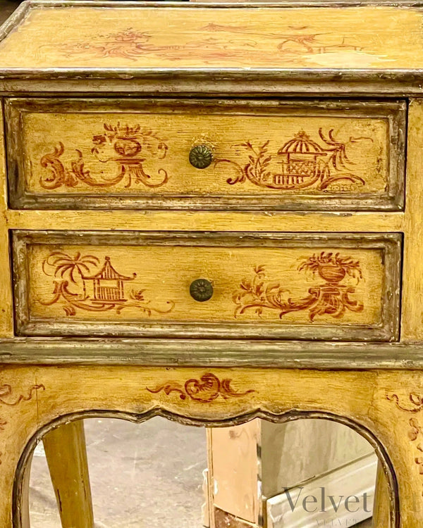 “Mesas Auxiliares Chinoiserie” Italia 1910 | Mueble Pintado con Pátina Original