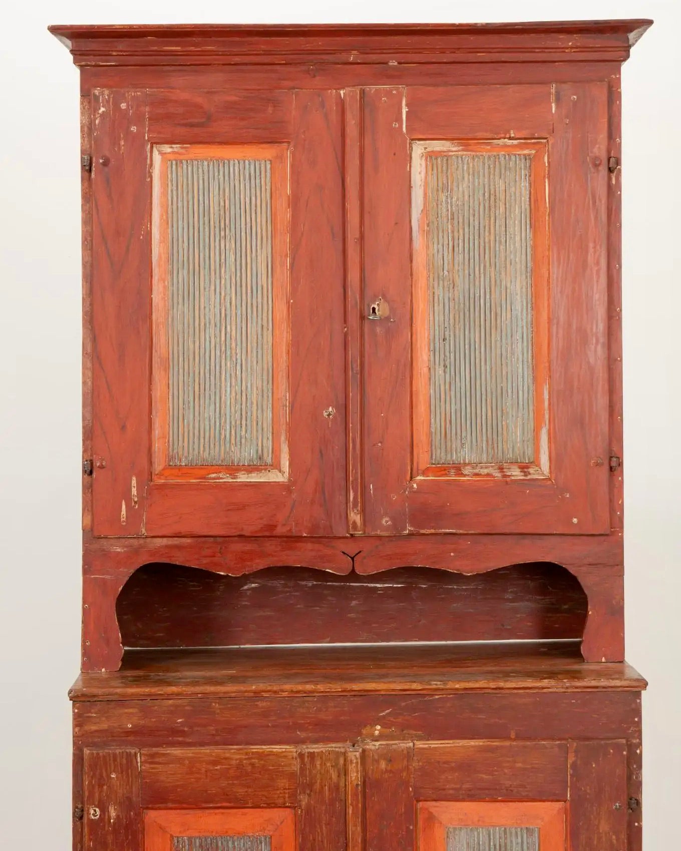 Alacena de Estilo Gustaviano con Pintura Original | Suecia, 1800