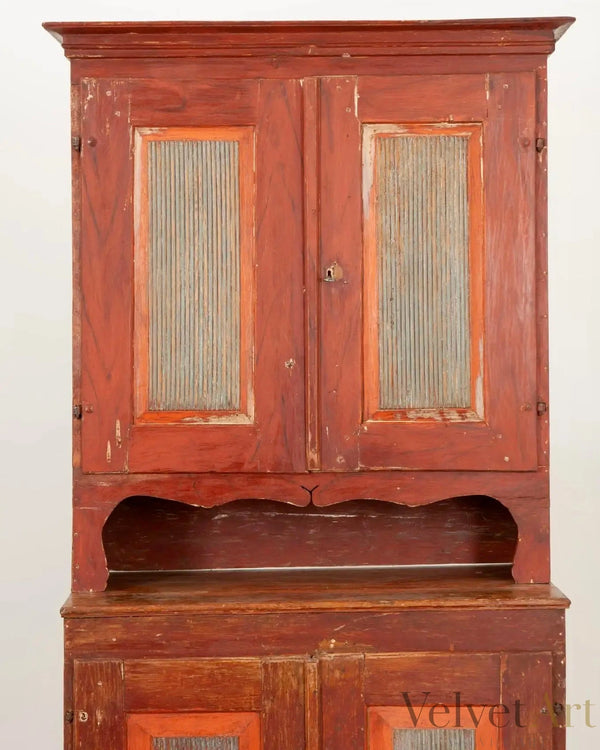 Alacena de Estilo Gustaviano con Pintura Original | Suecia, 1800
