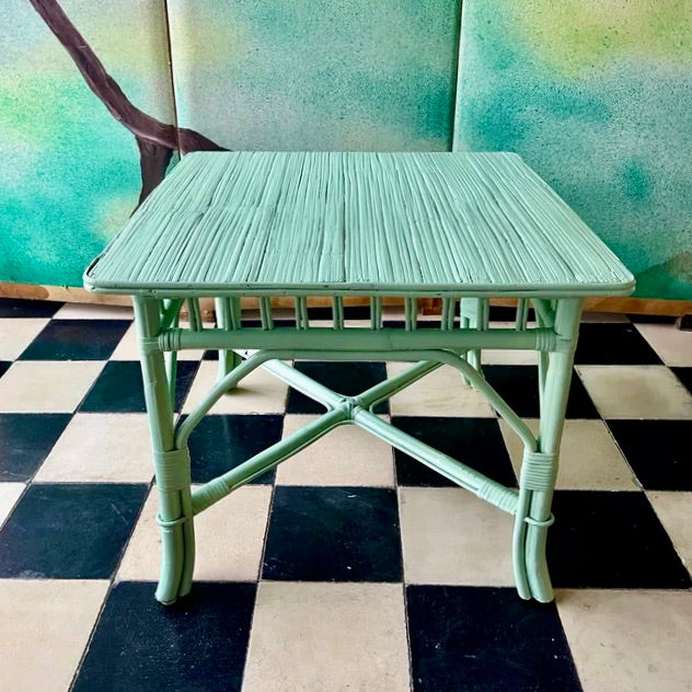Mesa Antigua de Bambú Verde