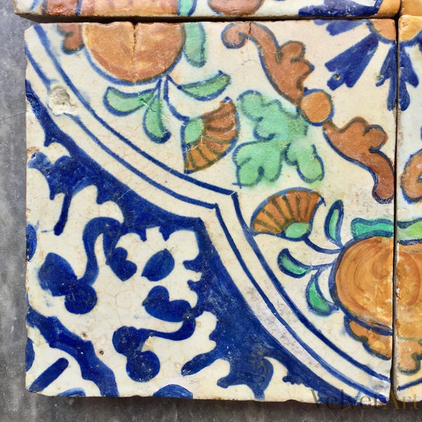 “Granadas” Azulejo Delft Policromo del Siglo XVII | Holanda, 1625