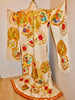 Kimono Ceremonial Japonés de Seda Bordada con Pavos Reales | Siglo XIX