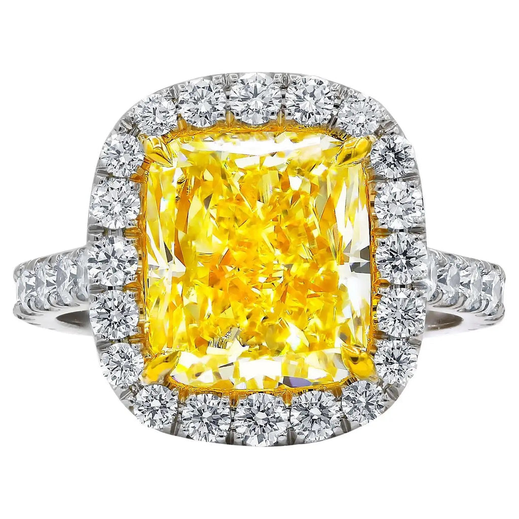 Anillo de Compromiso de Oro Amarillo y Diamante | 2022