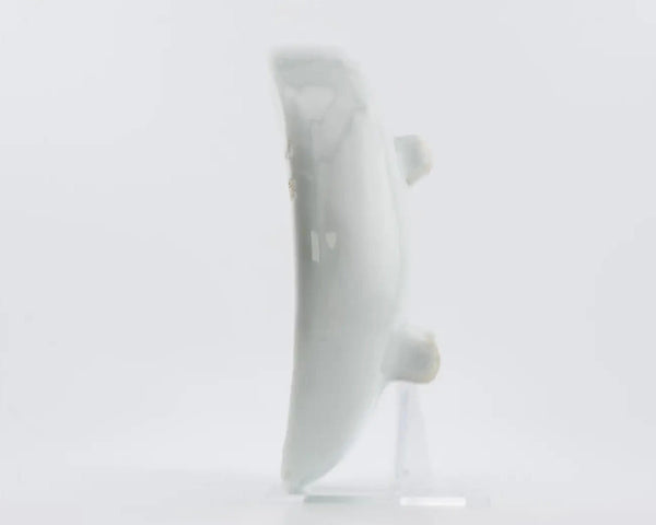 Plato Kosometsuke Azul y Blanco con Diseño de Pez y Camarón | Porcelana Ming del Siglo XVII