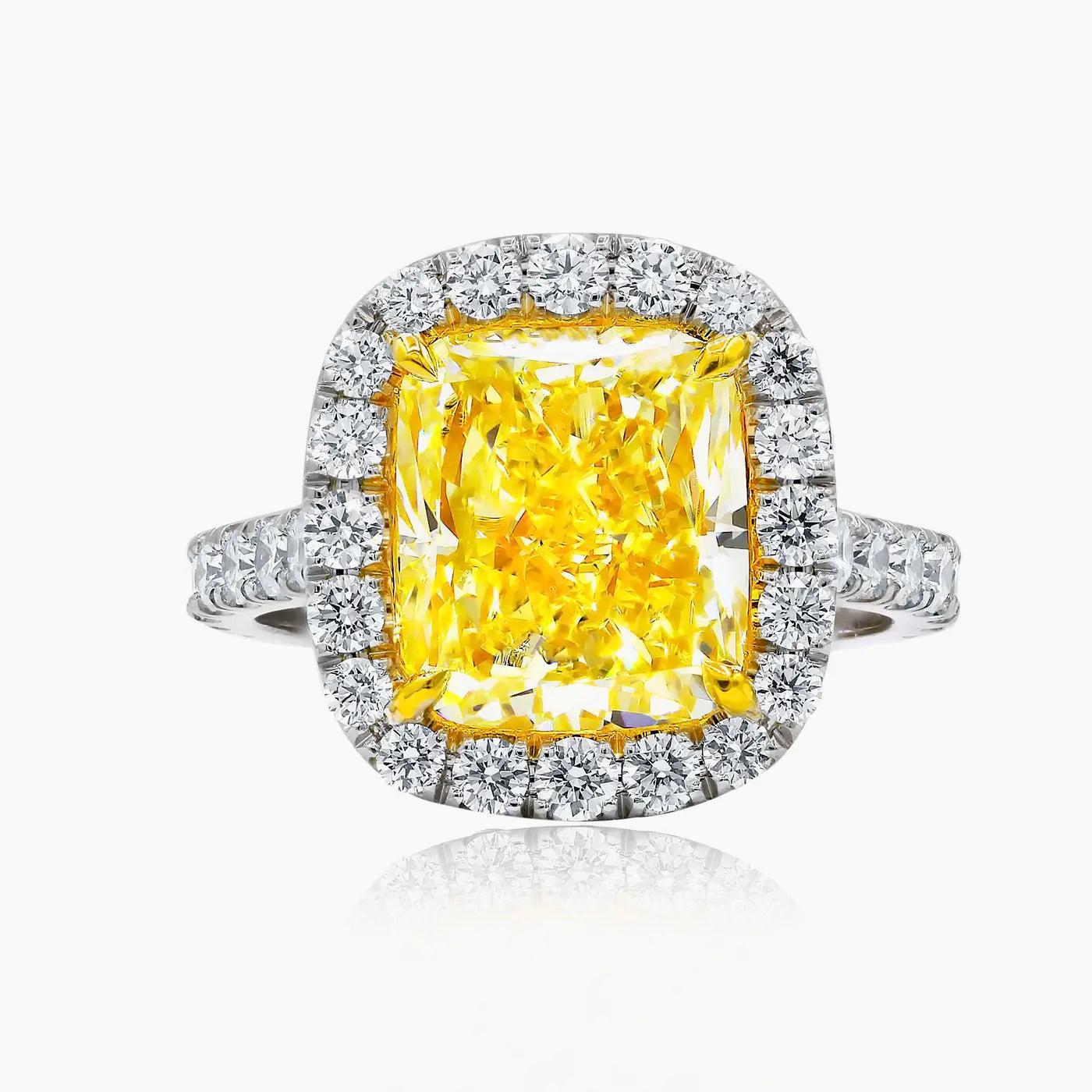 Anillo de Compromiso de Oro Amarillo y Diamante | 2022