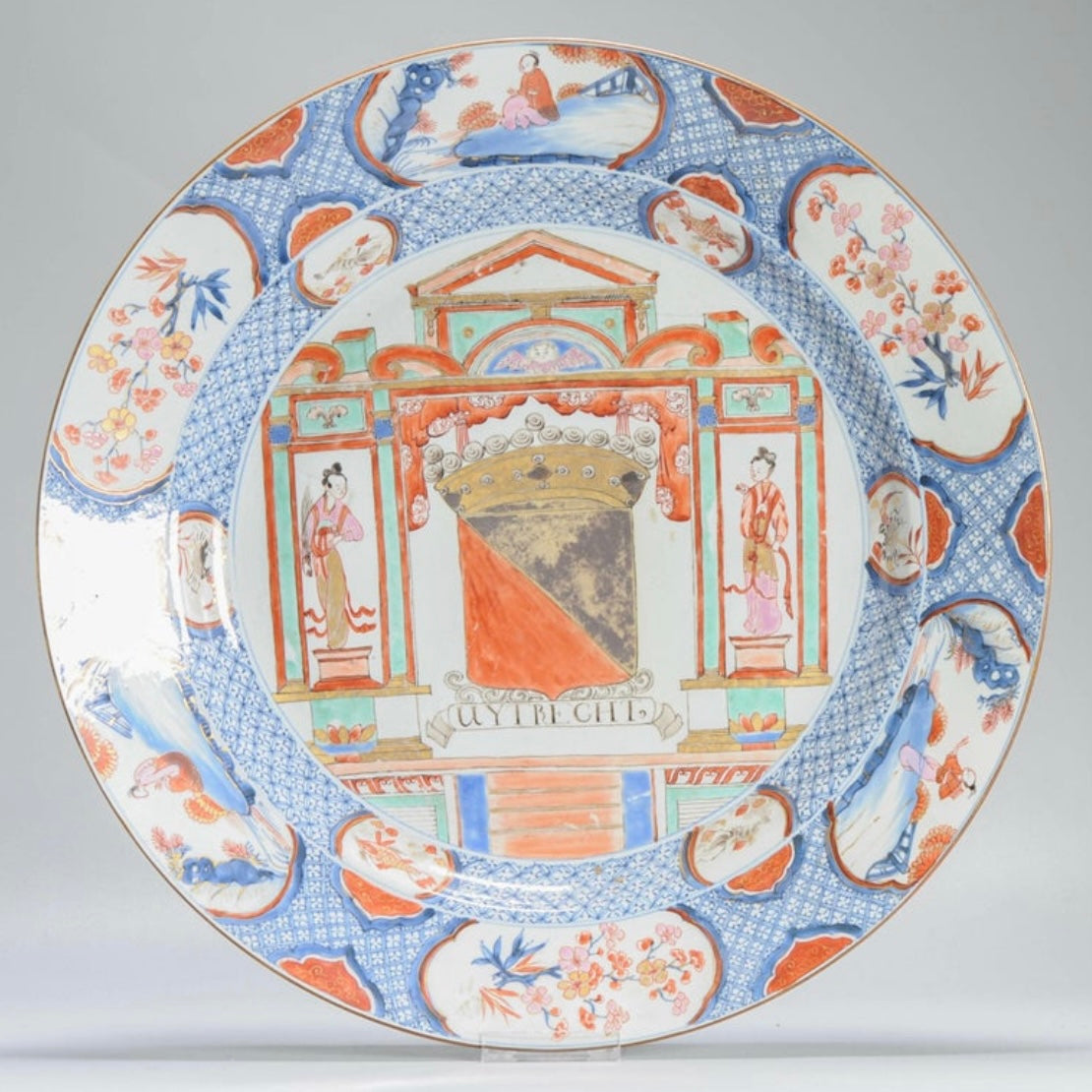 Plato de Porcelana China Armorial Imari | Escudo de Armas Utrech | Siglo XVIII