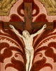 Cristo Tallado sobre Cruz de Madera con Marco Dorado al Estilo Luis XVI del Siglo XVIII