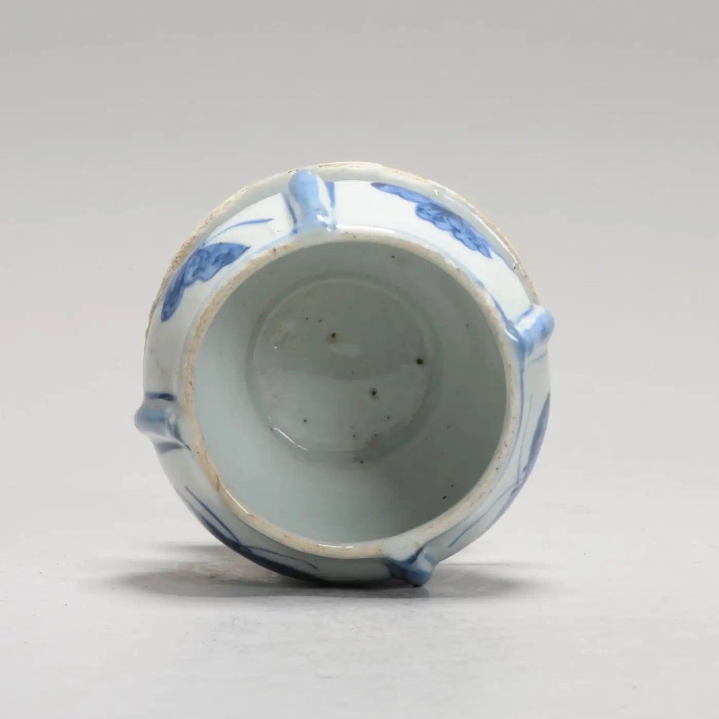 Incensario de Porcelana China | Periodo Ming/Tianqi, Siglo XVII