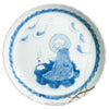 Plato Hondo de Porcelana China con Luohan en Nube, Siglo XVII