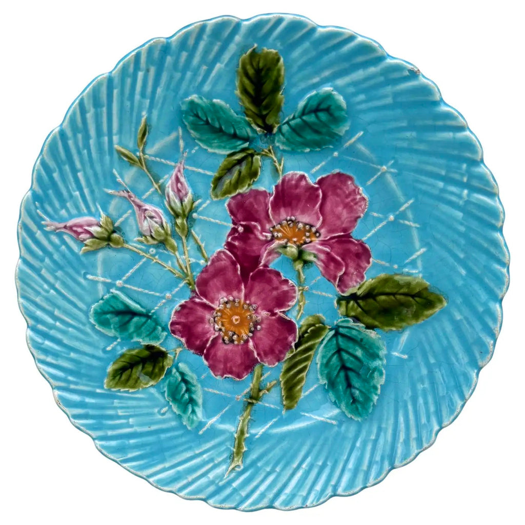 Plato de Mayólica Francesa Aguamarina Rosa Silvestre Sarreguemines de 1890