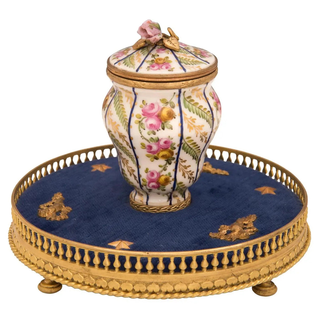 Tintero Francés de Porcelana de Sèvres y Ormolú  | Siglo XIX, Estilo Luis XVI