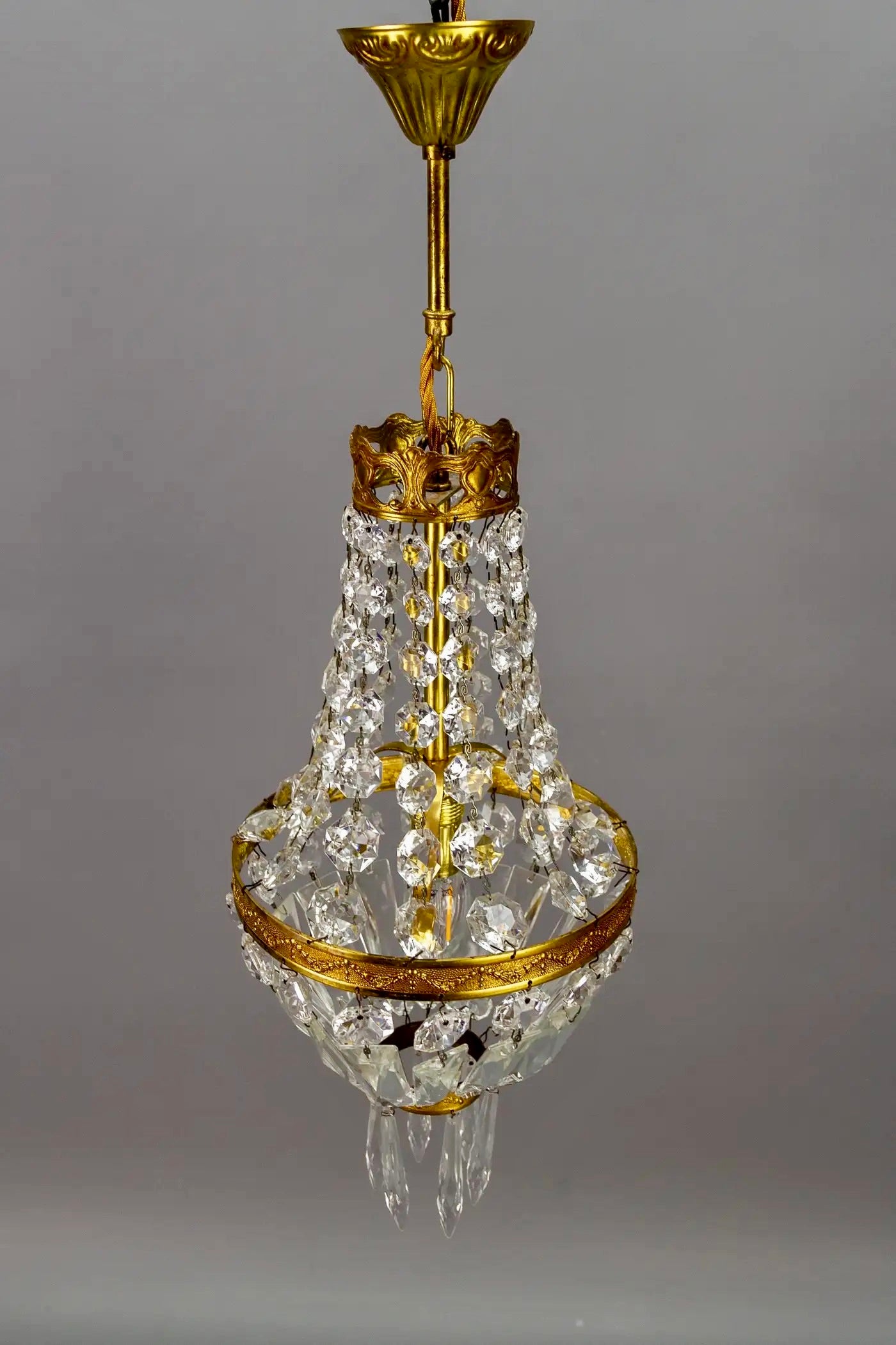 Araña de Latón y Cristal Estilo Imperio Francés, Año 1950