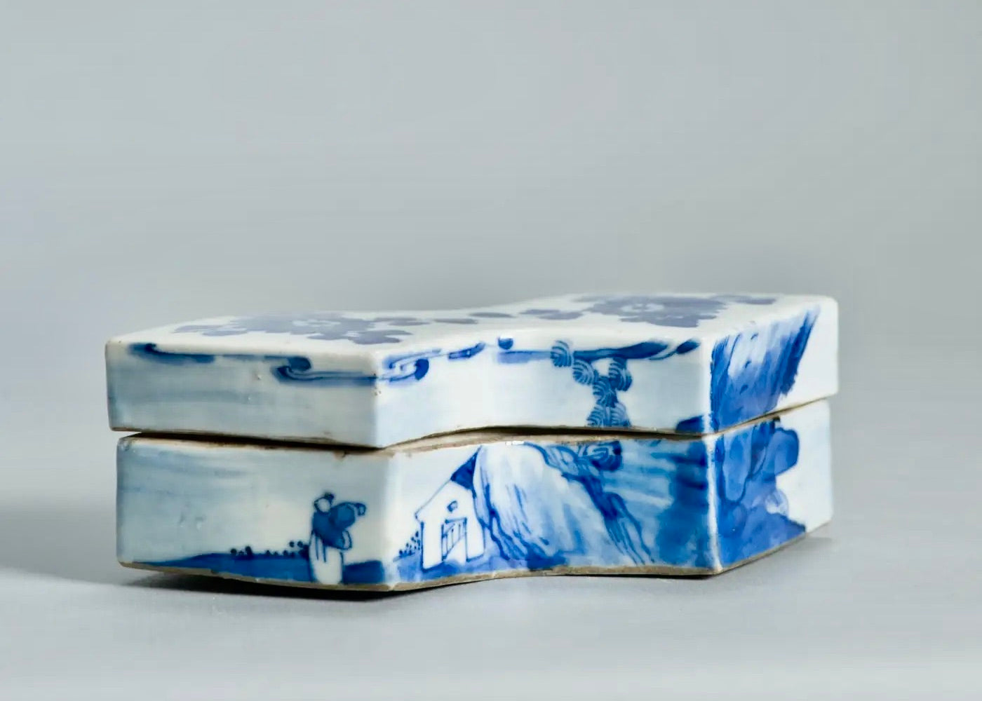 Caja de Porcelana Azul y Blanca para Tinta | Periodo Ming, Siglo XVII