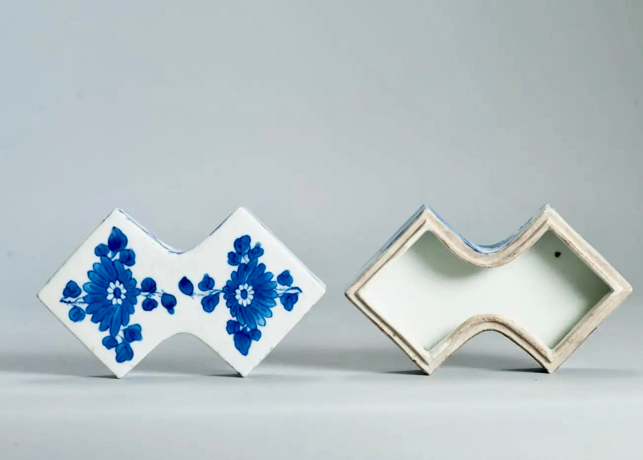 Caja de Porcelana Azul y Blanca para Tinta | Periodo Ming, Siglo XVII