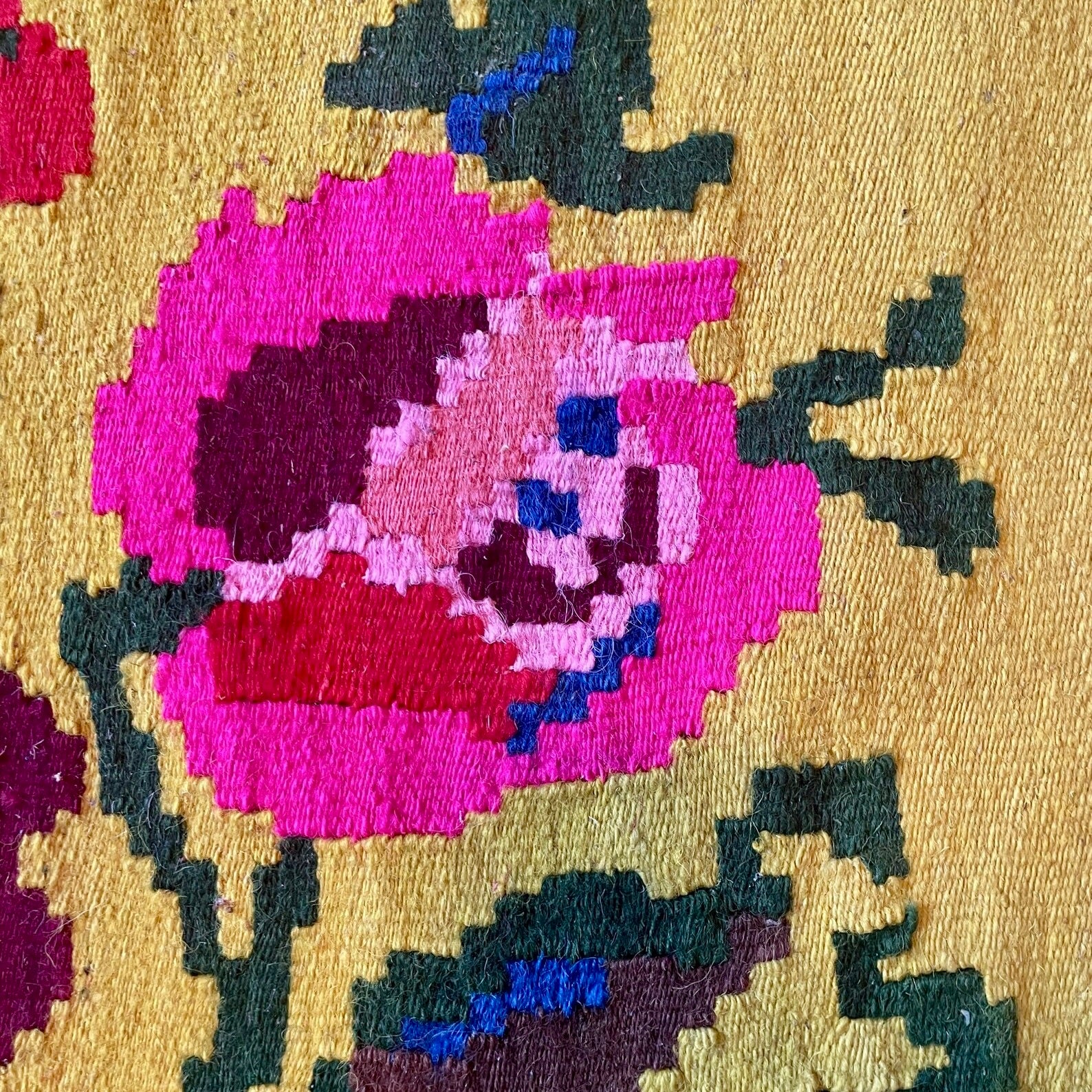 Alfombra Rumana de Lana Tejida en Transilvania Años 50