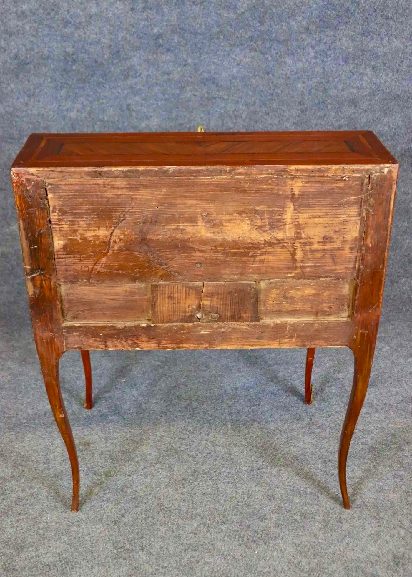 Escritorio Femenino Luis XV en Kingwood y Nogal | Francia 1780