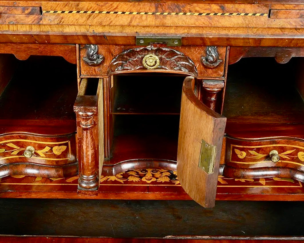 Librería holandesa de marquetería del Siglo XVIII
