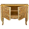 Arcón Italiano Luis XV del Siglo XVIII | Decoración de Querubines y Ormolu
