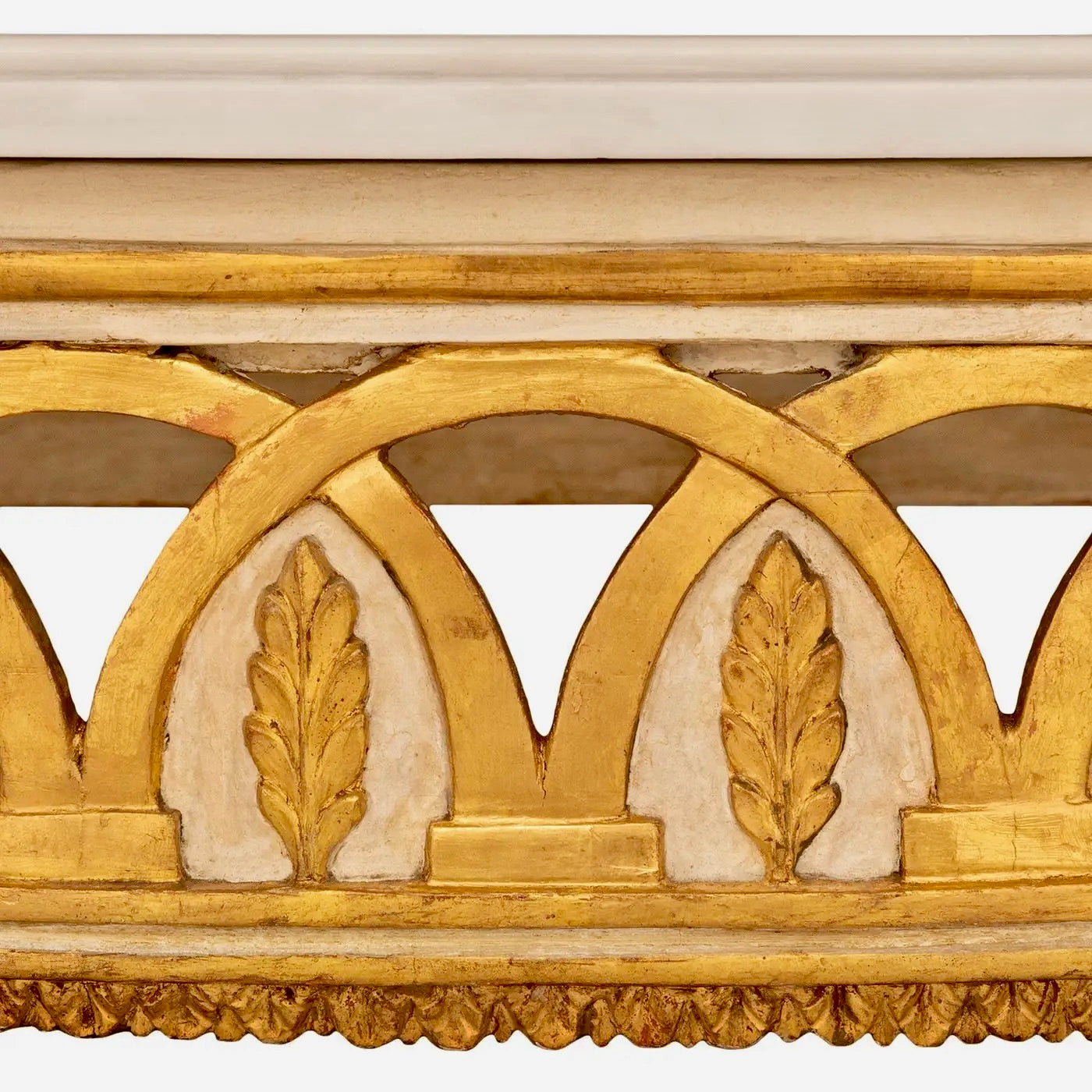 Consola Dorada Neoclásica Italiana del Siglo XVIII