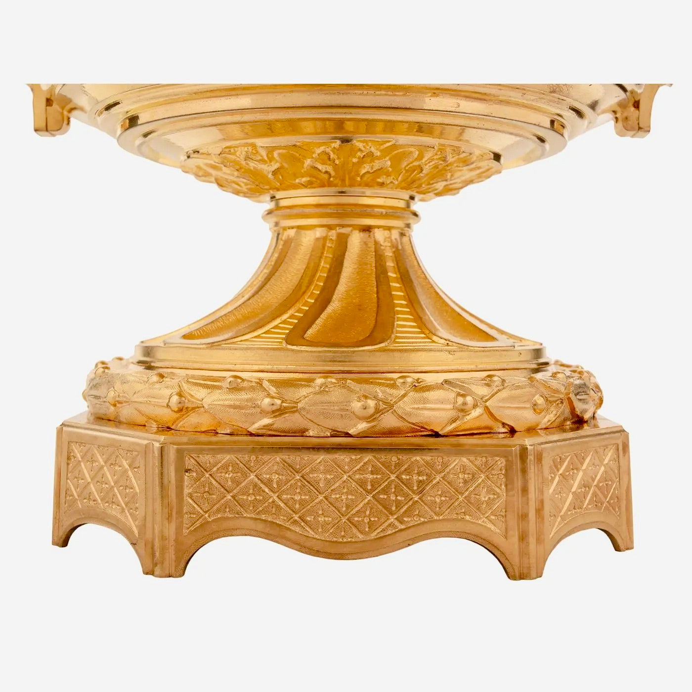 Centro de Mesa Francés en Porcelana China y Ormolu Estilo Luis XVI del Siglo XIX