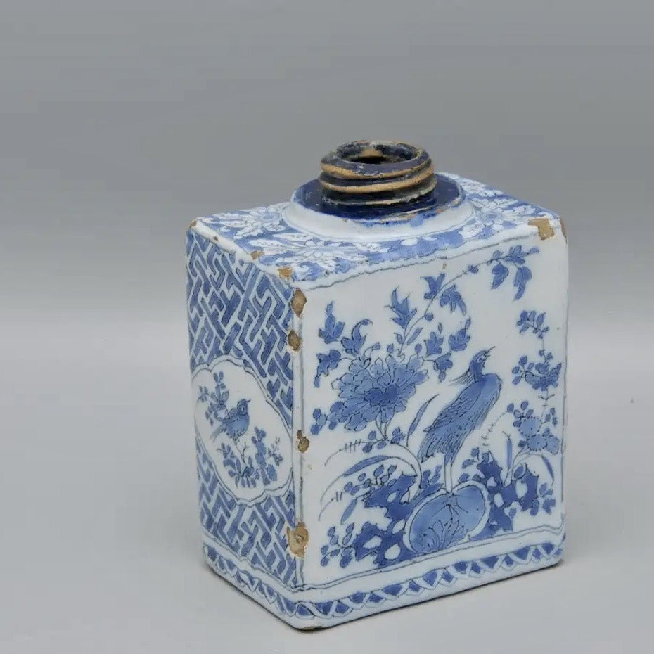 Bote de té de Delft del siglo XVII | Estilo Chinoiserie