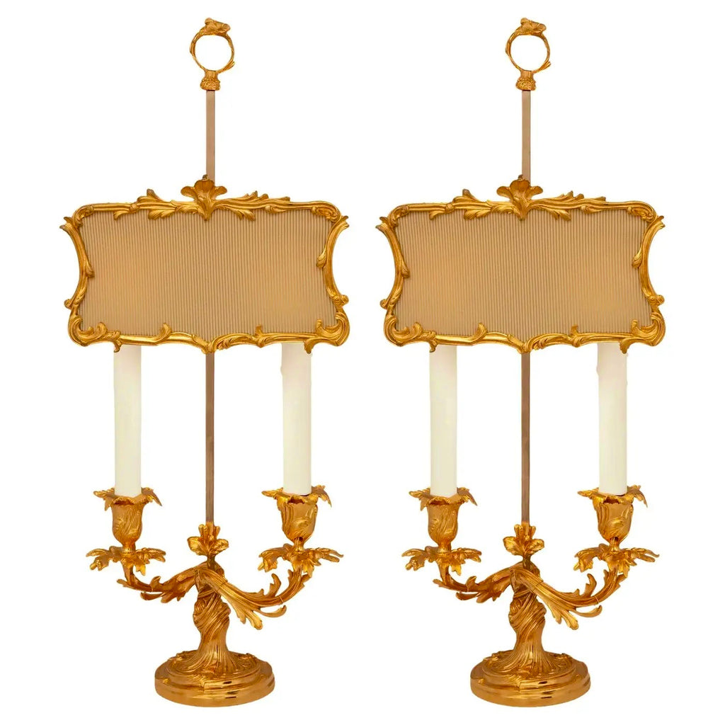 Pareja de Lámparas Candelabro Luis XV en Ormolú Francés del Siglo XIX