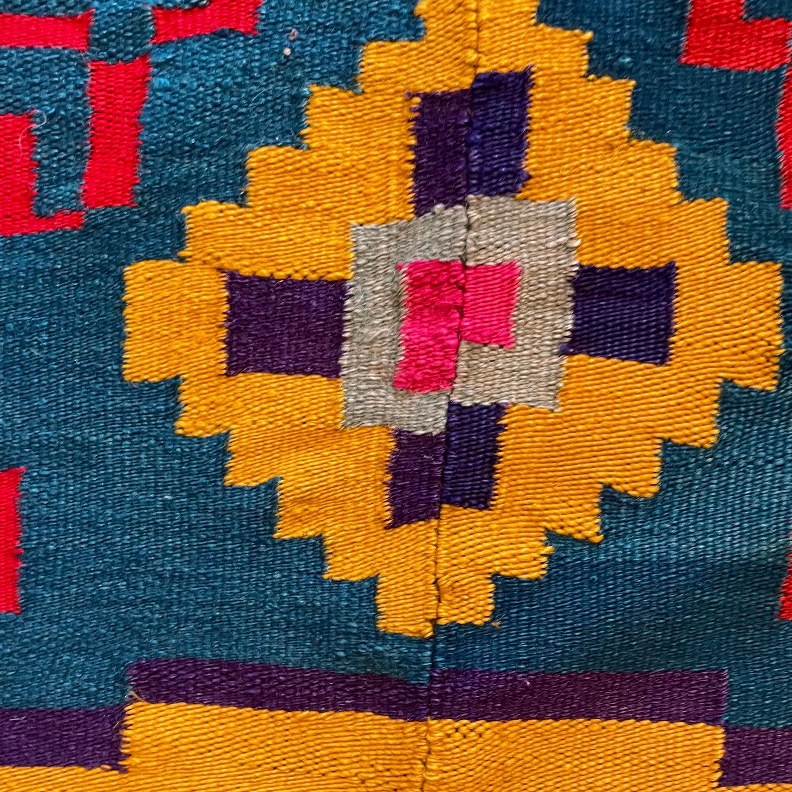 Alfombra Tradicional Rumana de Lana Hecha a Mano en los Años 50