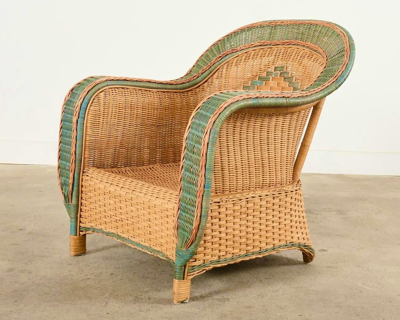 Sillones de Ratán y Mimbre Francés de Estilo Grange con Otomana del Siglo XX