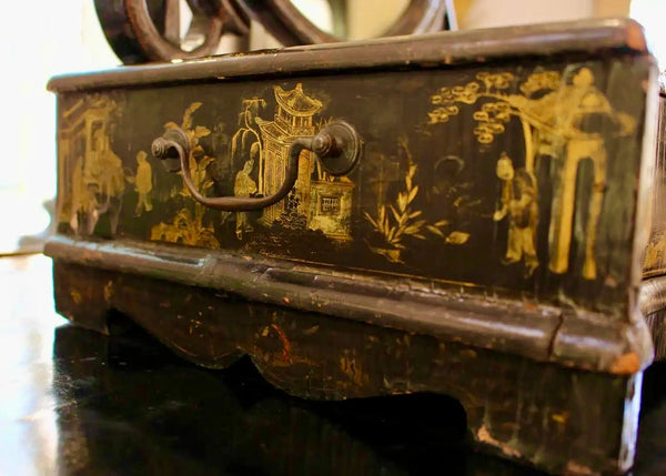 Espejo de Tocador Chinoiserie del Siglo XVIII
