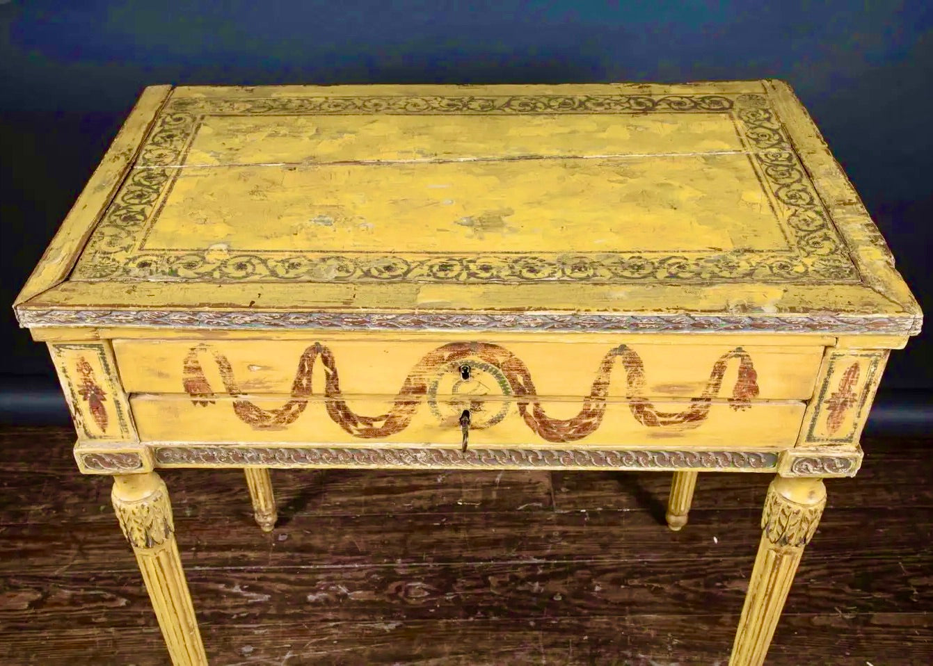 Mesa Estilo Luis XVI Pintada a Mano | Italia Siglo XVIII
