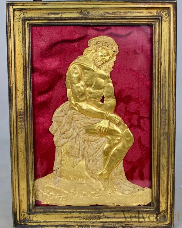 Cristo de la Humildad y Paciencia en Relieve de Oro Amarillo 18k, Siglo XVII